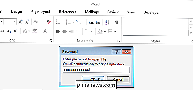 Slik legger du til et åpent passord til et Word-dokument