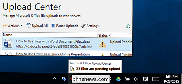 Slik fjerner du Microsoft Office Upload Center fra varslingsområdet i Windows 10