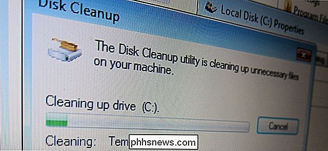 Hvorfor løser tomt diskplass på datamaskiner?