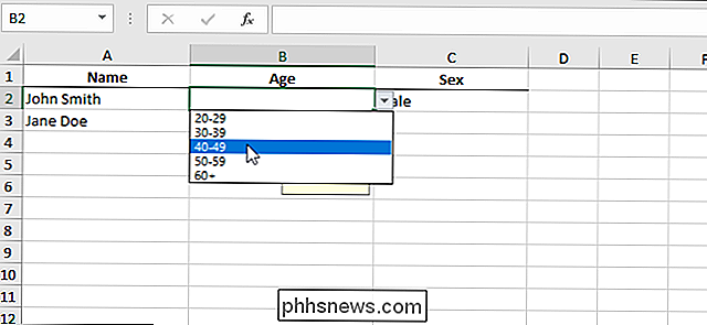 Come aggiungere un elenco a discesa a una cella in Excel