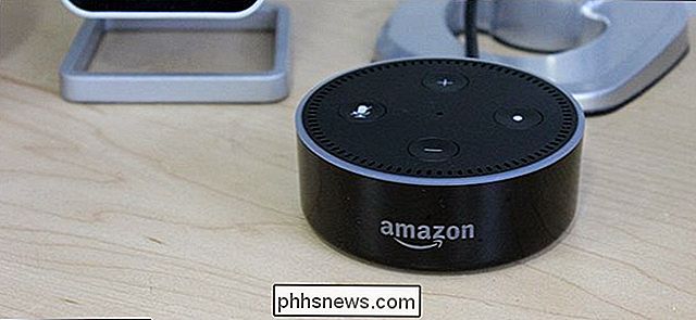Amazon Echo lyser, når det er aktiveret, men hvis din ikke er inden for din synsfelt, kan du få en lyd, når du siger 