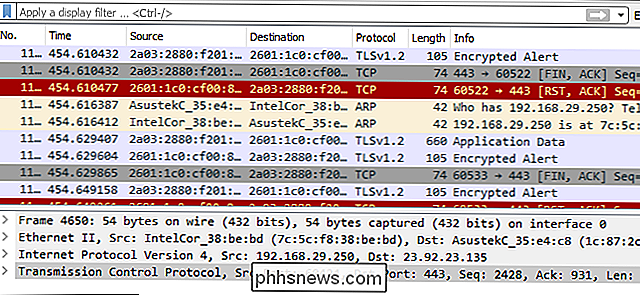 Wireshark, et netværksanalyseværktøj, der tidligere blev kendt som Ethereal, indfanger pakker i realtid og viser dem i læsbart format.