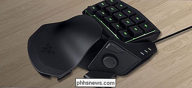 Les joueurs de PC, donnent des «gamepads» gauchers Les claviers Try