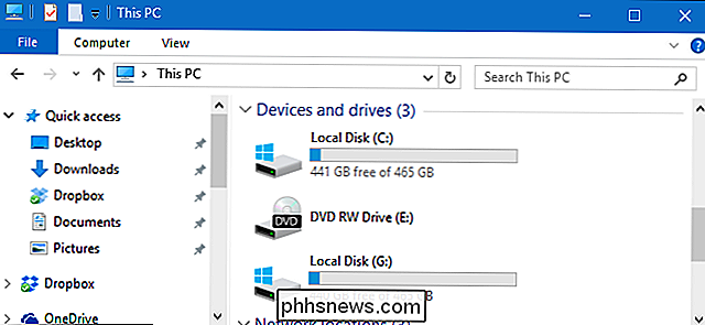 Co dělat, když systém Windows zobrazuje dvě jiné písmena jednotky pro stejný disk